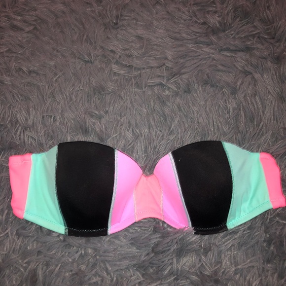 PINK Victoria's Secret Other - Victoria’s Secret PINK bandeau bikini top💗